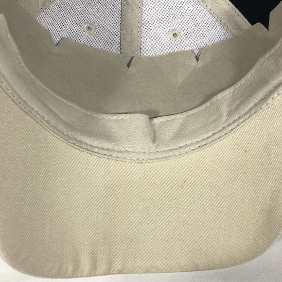 ISLE OF CAPRI CASINO BOONEVILLE MISSOURI HAT CAP ADJUSTABLE ONE SIZE FITS MOST - Picture 13 of 15